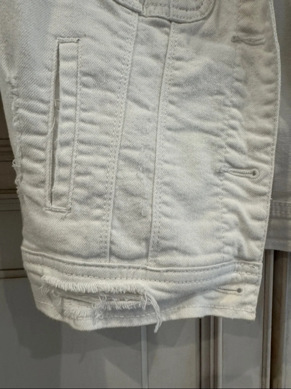American Rag White Button-Up Cropped Jacket - Picture 4 of 5